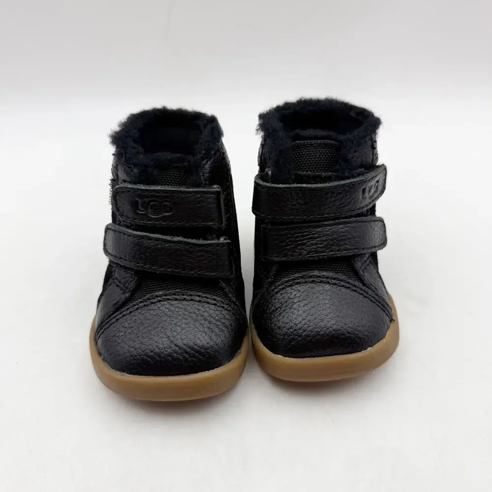 UGG baby rennon